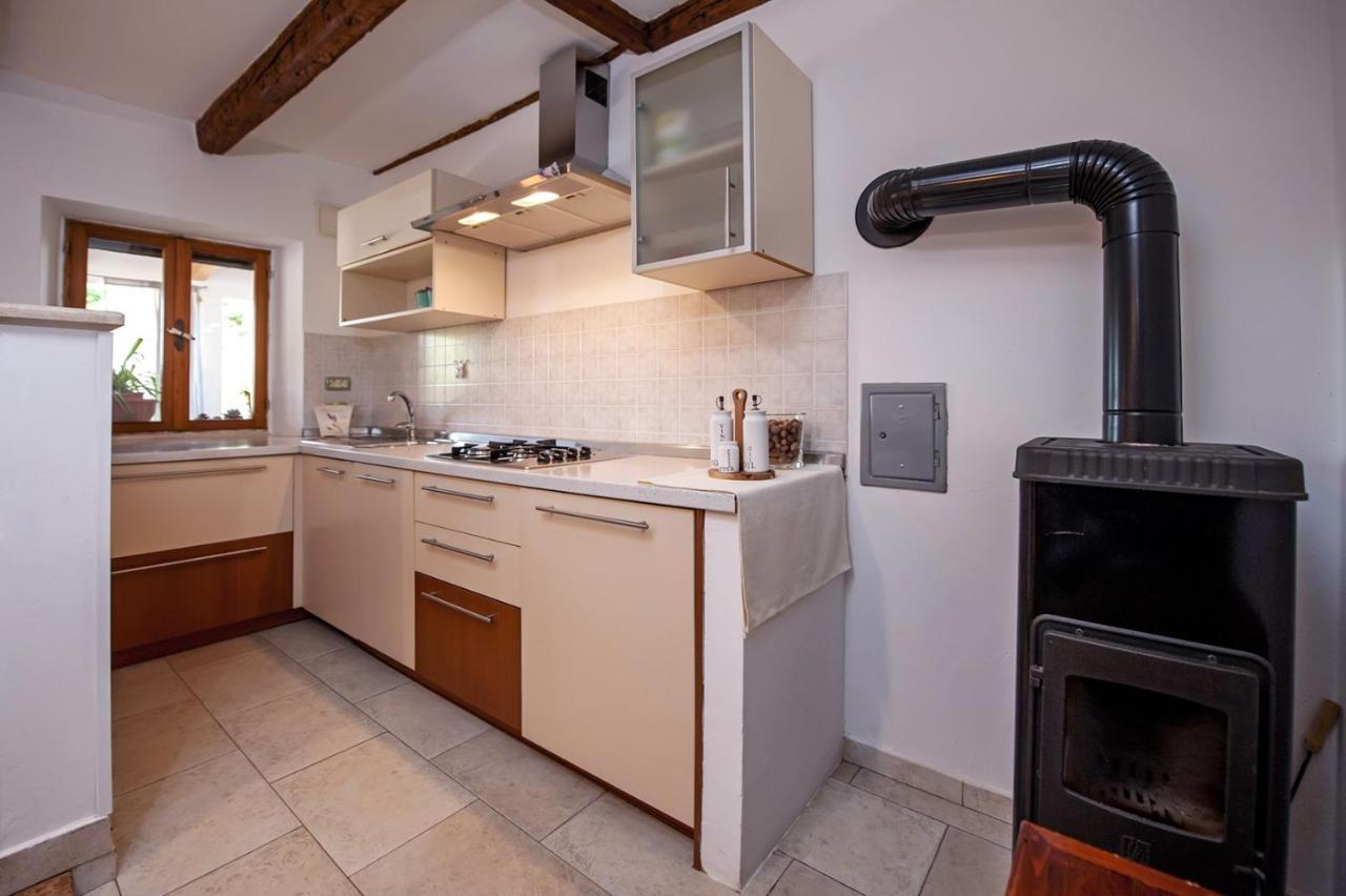 Holiday Apartment Daria 20 Ровінь Екстер'єр фото